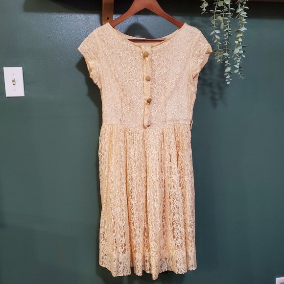 Vintage | Peach Lace Dress - Picture 1 of 5